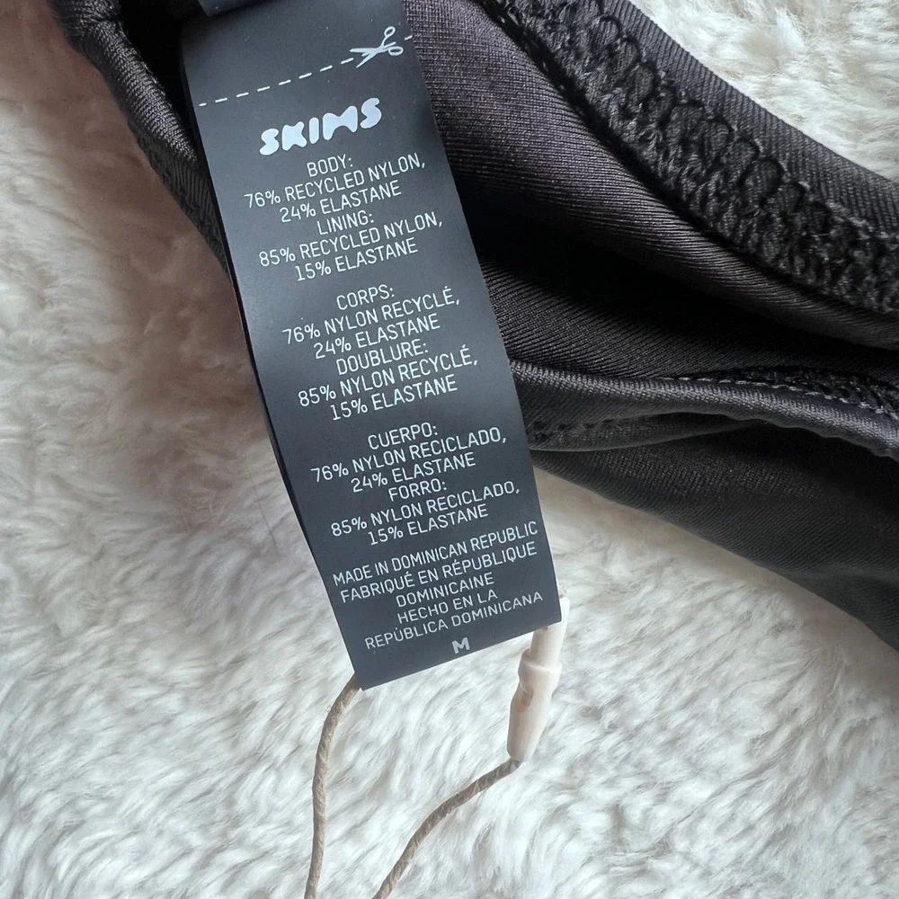 SKIMS Signature Swim Plunge Triangle Top Onyx Black BT-PLG-7500W Women's M NWT